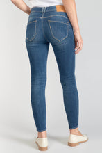 Load image into Gallery viewer, Le Temps blue ankle jeans
