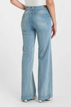 Load image into Gallery viewer, Le Temps jeans
