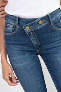 Le Temps asymmetrical button ankle jeans