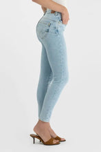 Load image into Gallery viewer, Le Temps jeans

