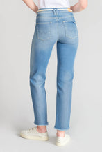 Load image into Gallery viewer, Le Temps blue ankle flared jeans
