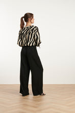 Load image into Gallery viewer, Smashed Lemon blouse
