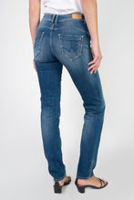 Load image into Gallery viewer, Le Temps medium blue straight leg jeans
