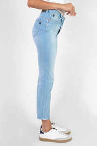 Le Temps asymmetrical button ankle jeans