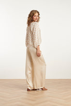 Load image into Gallery viewer, Smashed Lemon blouse

