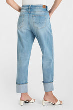 Load image into Gallery viewer, Le Temps turn up jeans
