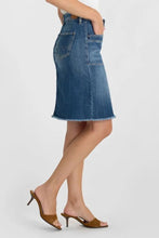 Load image into Gallery viewer, Le Temps denim skirt
