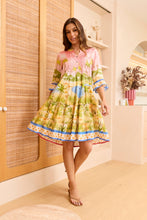Load image into Gallery viewer, Escape dress
