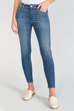 Load image into Gallery viewer, Le Temps blue ankle jeans
