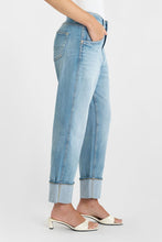 Load image into Gallery viewer, Le Temps turn up jeans
