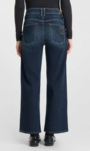 Load image into Gallery viewer, Le Temps jeans
