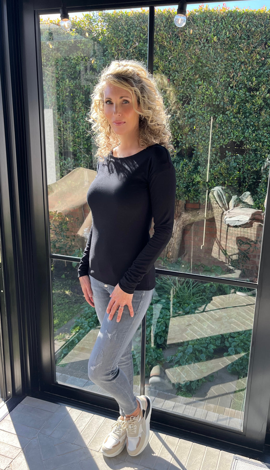 Zizi’s double layer top