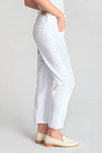 Load image into Gallery viewer, Le Temps white jeans
