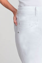 Load image into Gallery viewer, Le Temps white jeans
