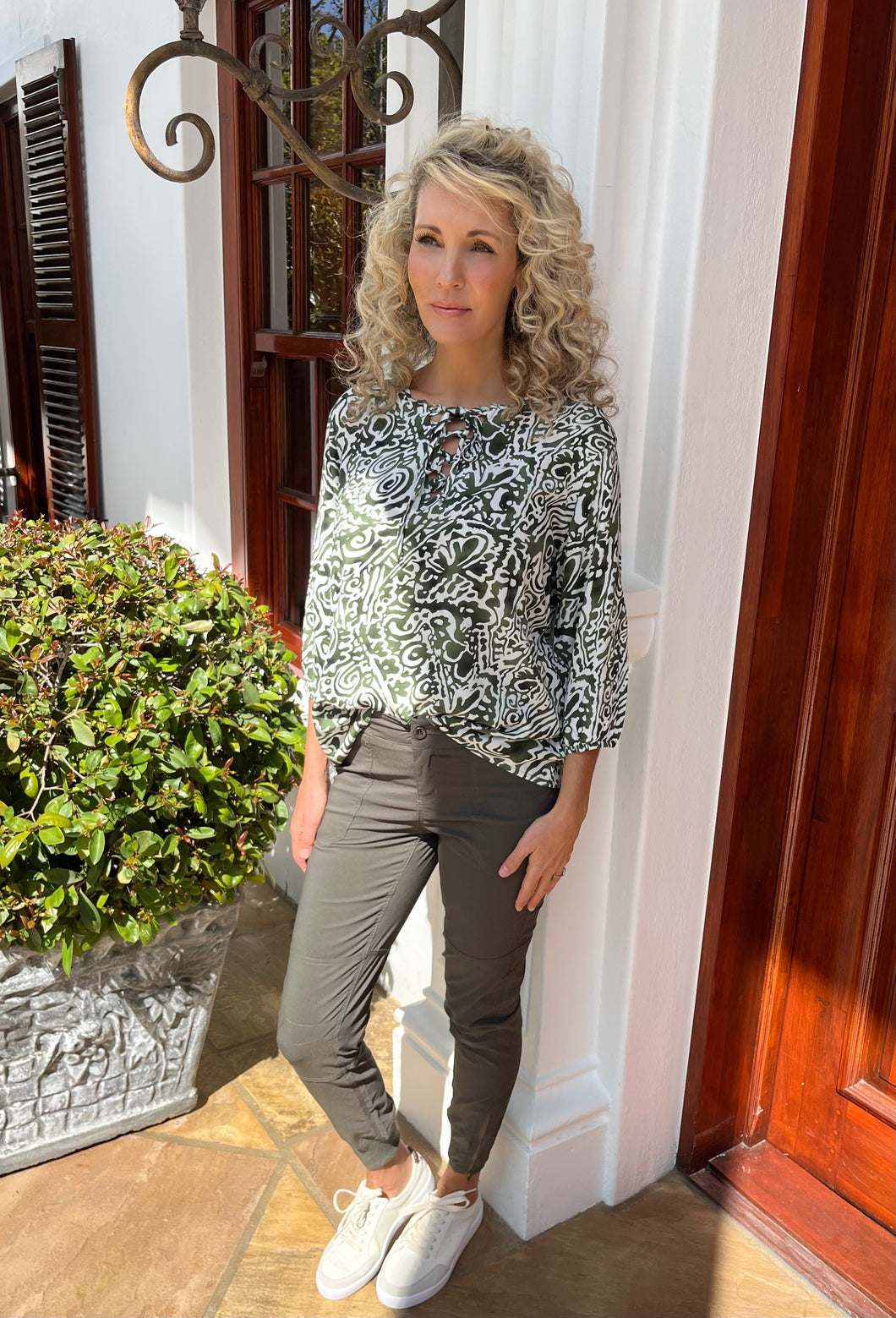 Bon bon khaki zip pants