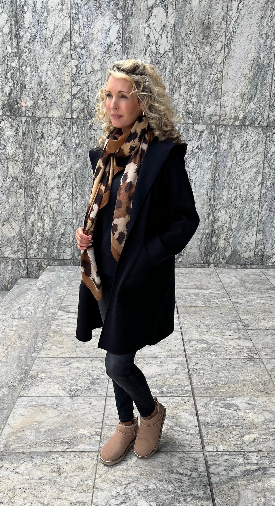 Hood pom pom cardigan