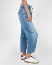 Load image into Gallery viewer, Le Temps Maddie jeans
