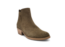 Load image into Gallery viewer, Rio olive leather boot
