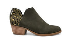 Load image into Gallery viewer, Yara olive leather boot
