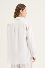 Load image into Gallery viewer, Yarra Trail white shirt
