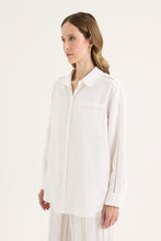 Load image into Gallery viewer, Yarra Trail white shirt
