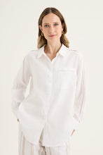 Load image into Gallery viewer, Yarra Trail white shirt

