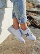 Load image into Gallery viewer, White and grey star sneakers
